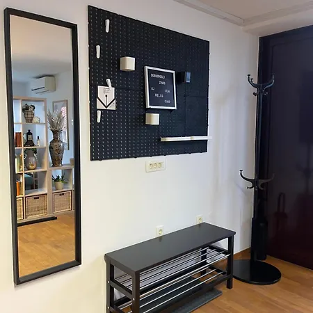 Spacious Cozy 公寓 *