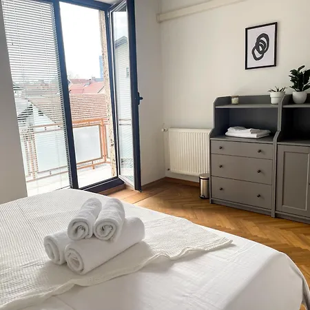 Apartment Spacious Cozy *