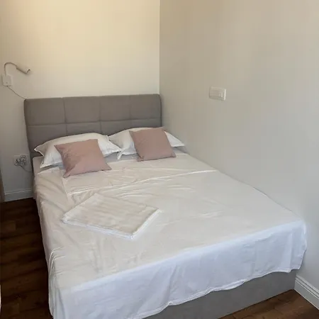 Spacious Cozy Апартаменты Любляна