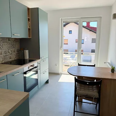 Апартаменты Spacious Cozy Любляна