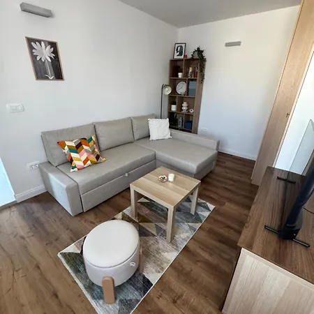 Апартаменты Spacious Cozy