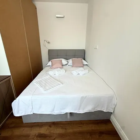 Spacious Cozy Апартаменты *